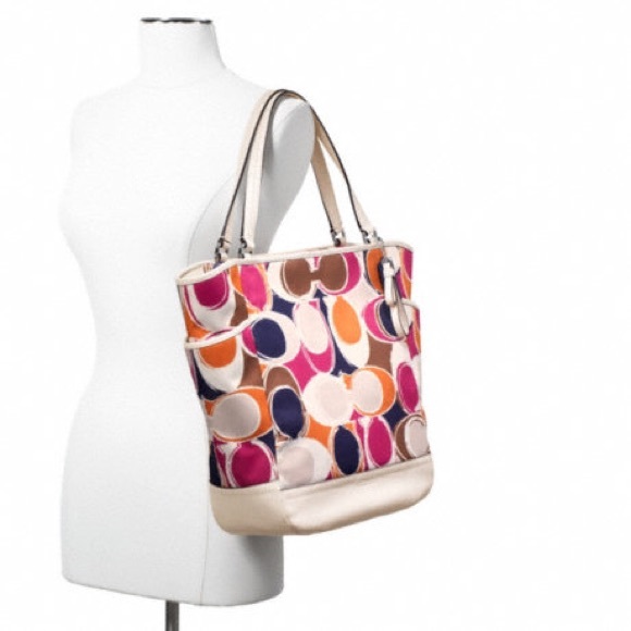Coach Handbags - Coach Tote